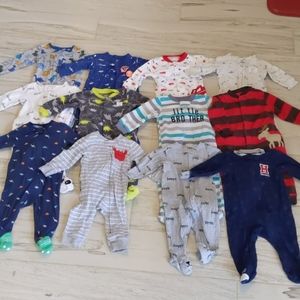 Lot of 12 pairs of baby boy pajamas Size 6 months